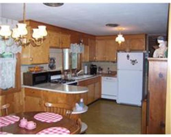 75 George Street Warwick, RI 02888 - Photo 19 of 28 Gallery Image 19