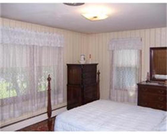 75 George Street Warwick, RI 02888 - Photo 21 of 28 Gallery Image 21