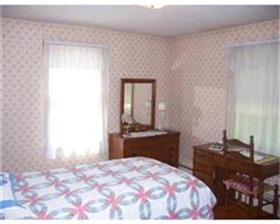 75 George Street Warwick, RI 02888 - Photo 22 of 28 Gallery Image 22