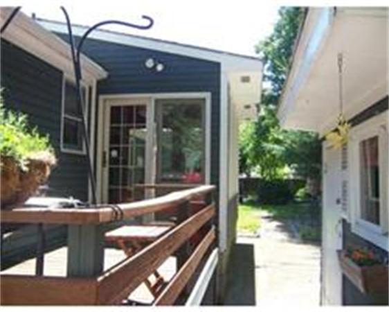 75 George Street Warwick, RI 02888 - Photo 8 of 28 Gallery Image 8