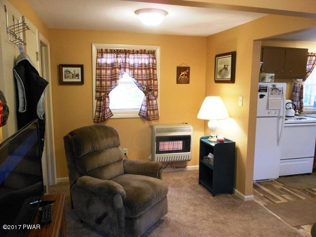 199 Hobday Road Hawley, PA 18428 - Photo 4 of 19 Updated Liv Room