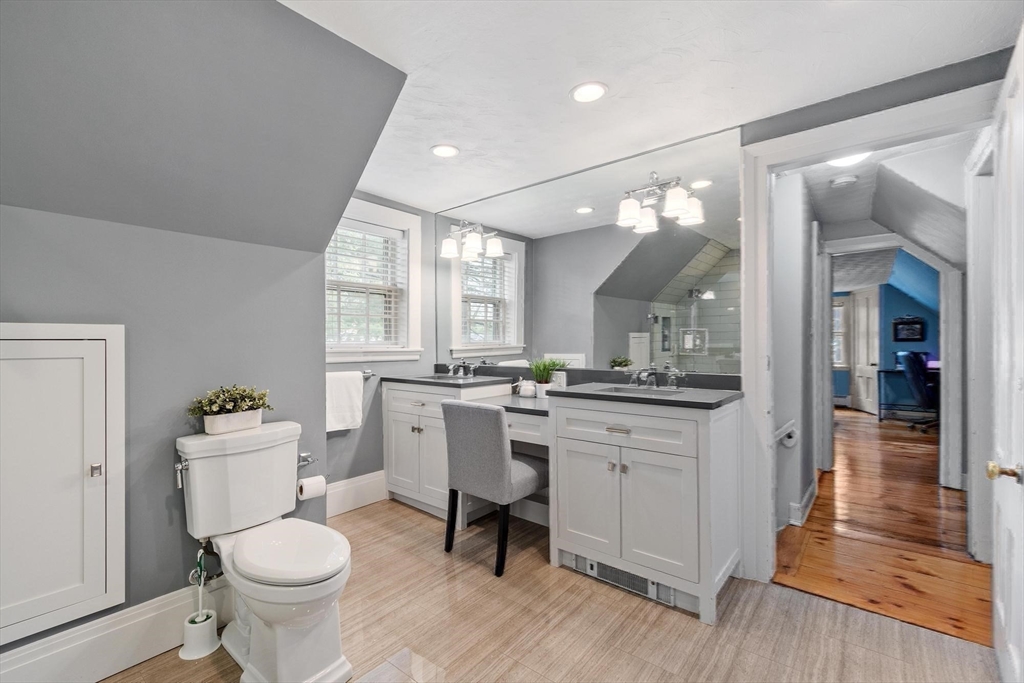 77 Centre Street Danvers, MA 01923 - Photo 29 of 41