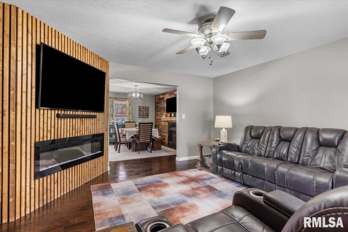 3712 Kerry Boulevard Springfield, IL 62712 - Photo 16 of 60