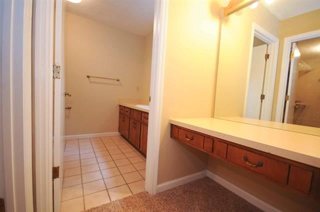 1605 Folkstone Road, Unit 2 Tallahassee, FL 32312 - Photo 6 of 25 Gallery Image 6