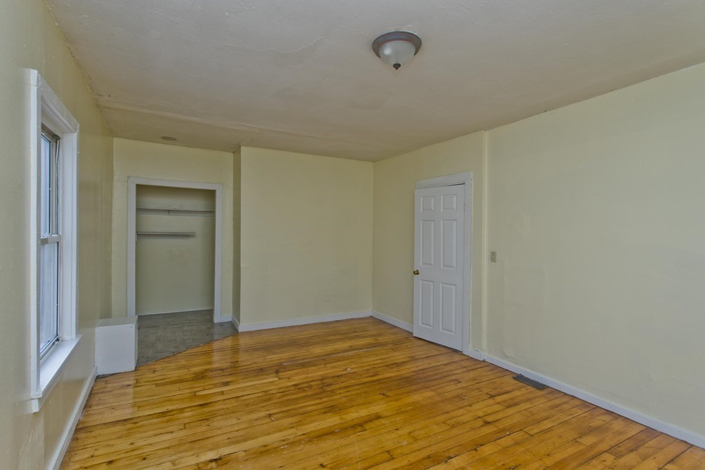 16 Nelson Avenue Springfield, MA 01109 - Photo 10 of 33 a view of empty room
