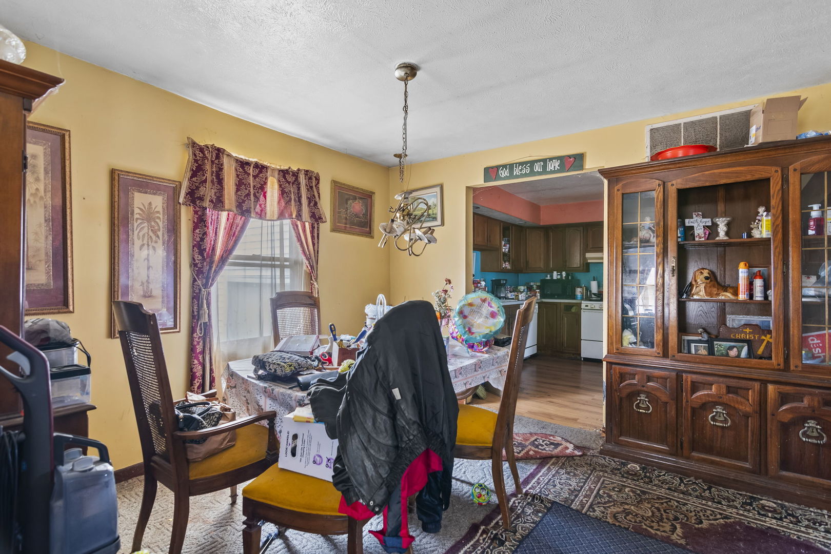 2837 South 13th Street Springfield, IL 62703 - Photo 8 of 14 a dining room with furniture and wooden floor