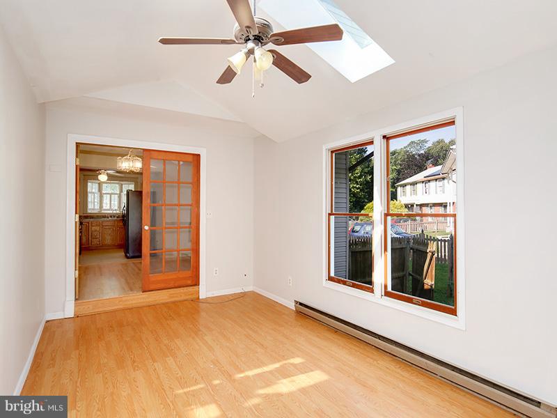 8509 Summit Road Pasadena, MD 21122 - Photo 11 of 25 Interior (General)
