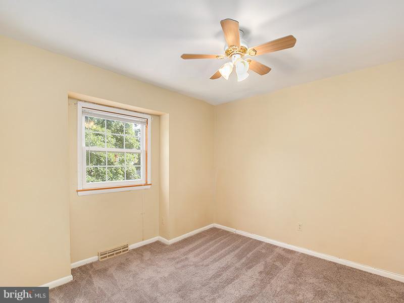 8509 Summit Road Pasadena, MD 21122 - Photo 18 of 25 Bedroom