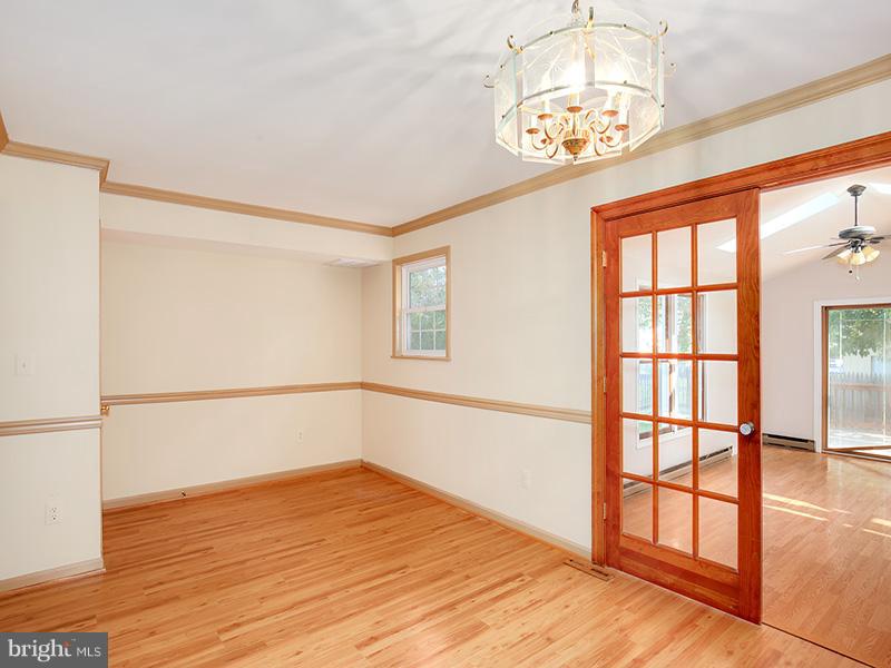 8509 Summit Road Pasadena, MD 21122 - Photo 9 of 25 Dining Room