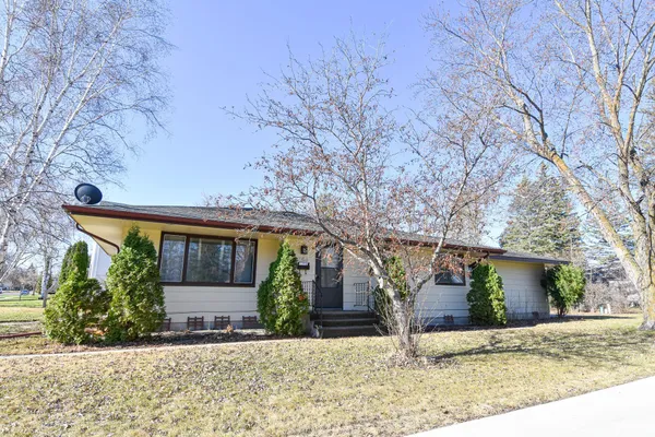$189,000 | 245 Kneale Avenue North, Thief River Falls, MN 56701
