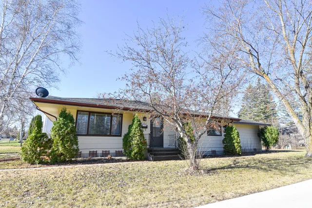 $189,000 | 245 Kneale Avenue North, Thief River Falls, MN 56701