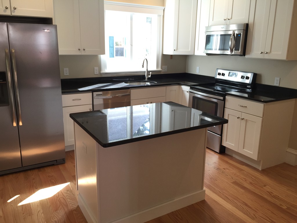 7 Lincoln Street Maynard, MA 01754 - Photo 6 of 30 Gallery Image 6