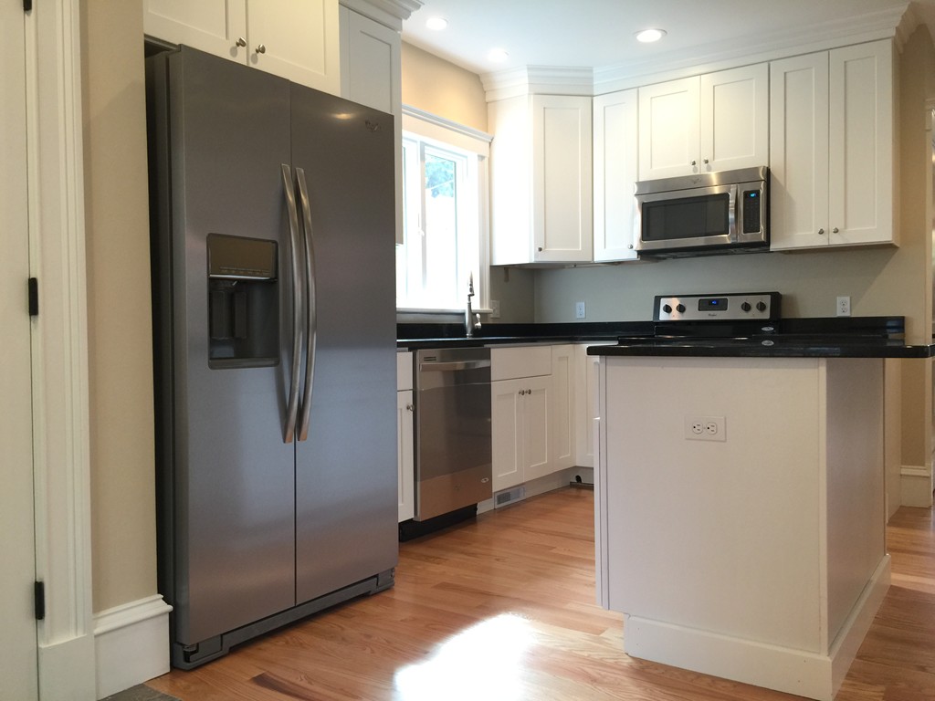 7 Lincoln Street Maynard, MA 01754 - Photo 8 of 30 Gallery Image 8