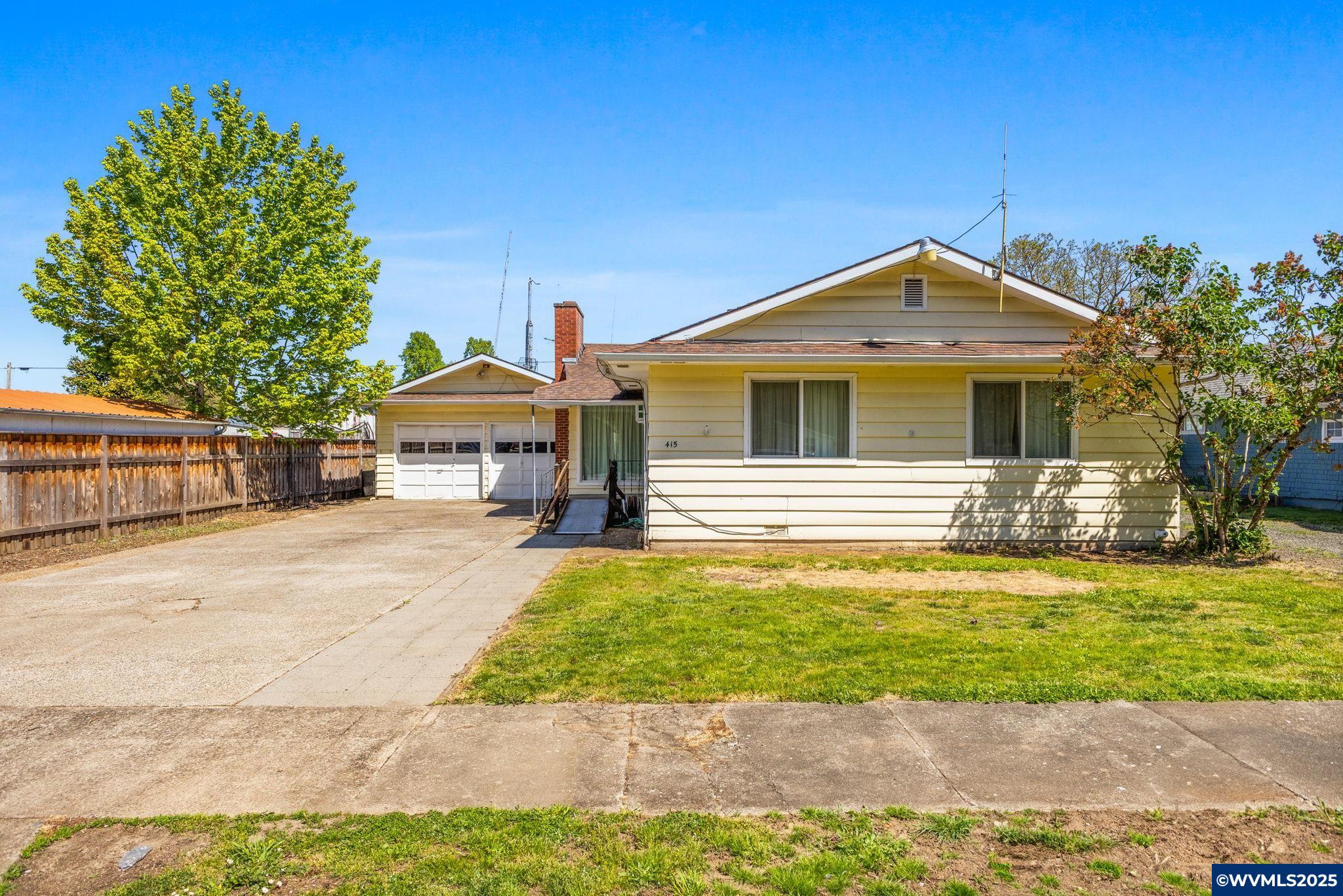 415 East Ash Street Lebanon, OR 97355 - Photo 1 of 30