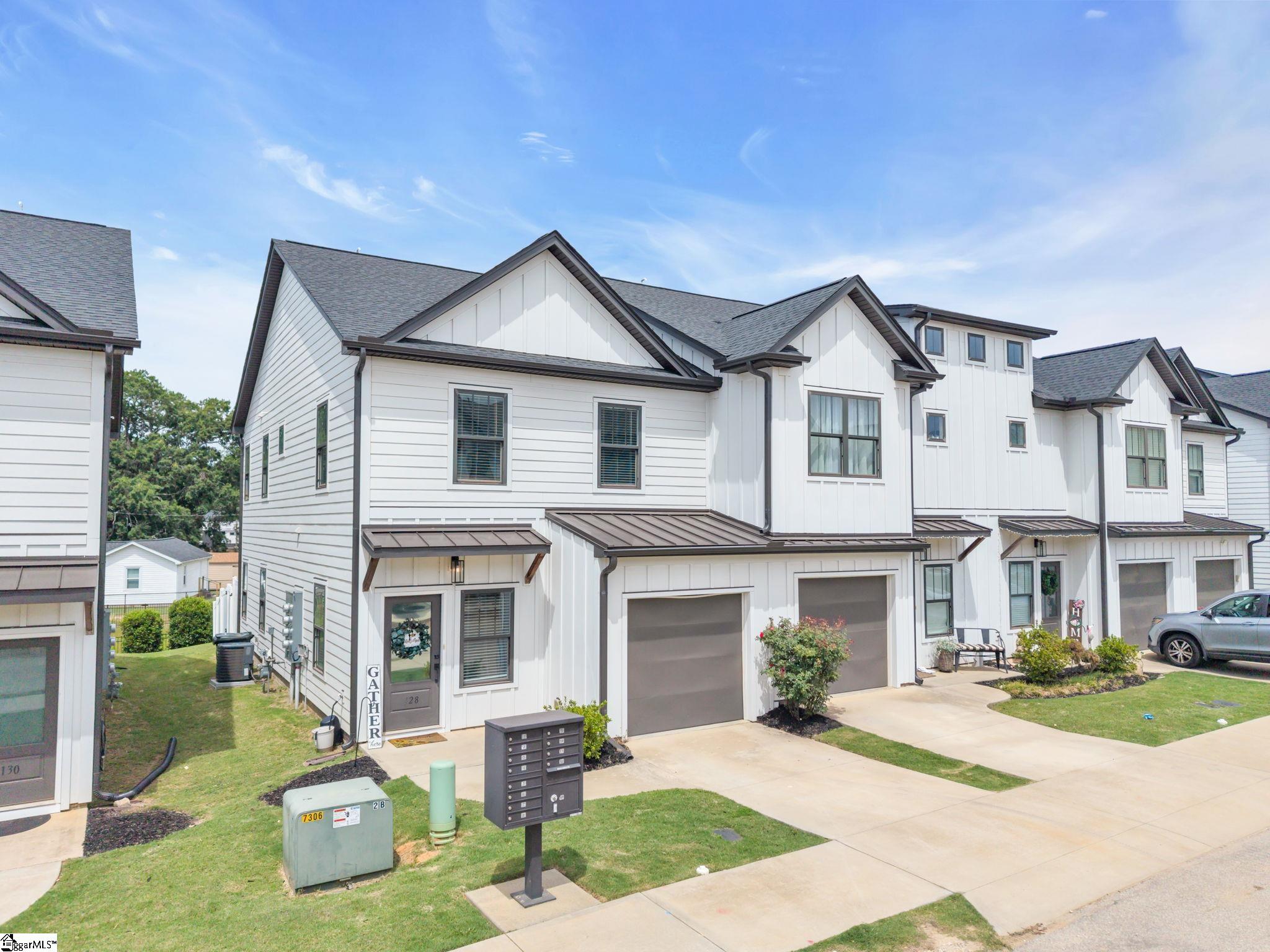 128 Park Avenue Greer, SC 29651 - Photo 4 of 44