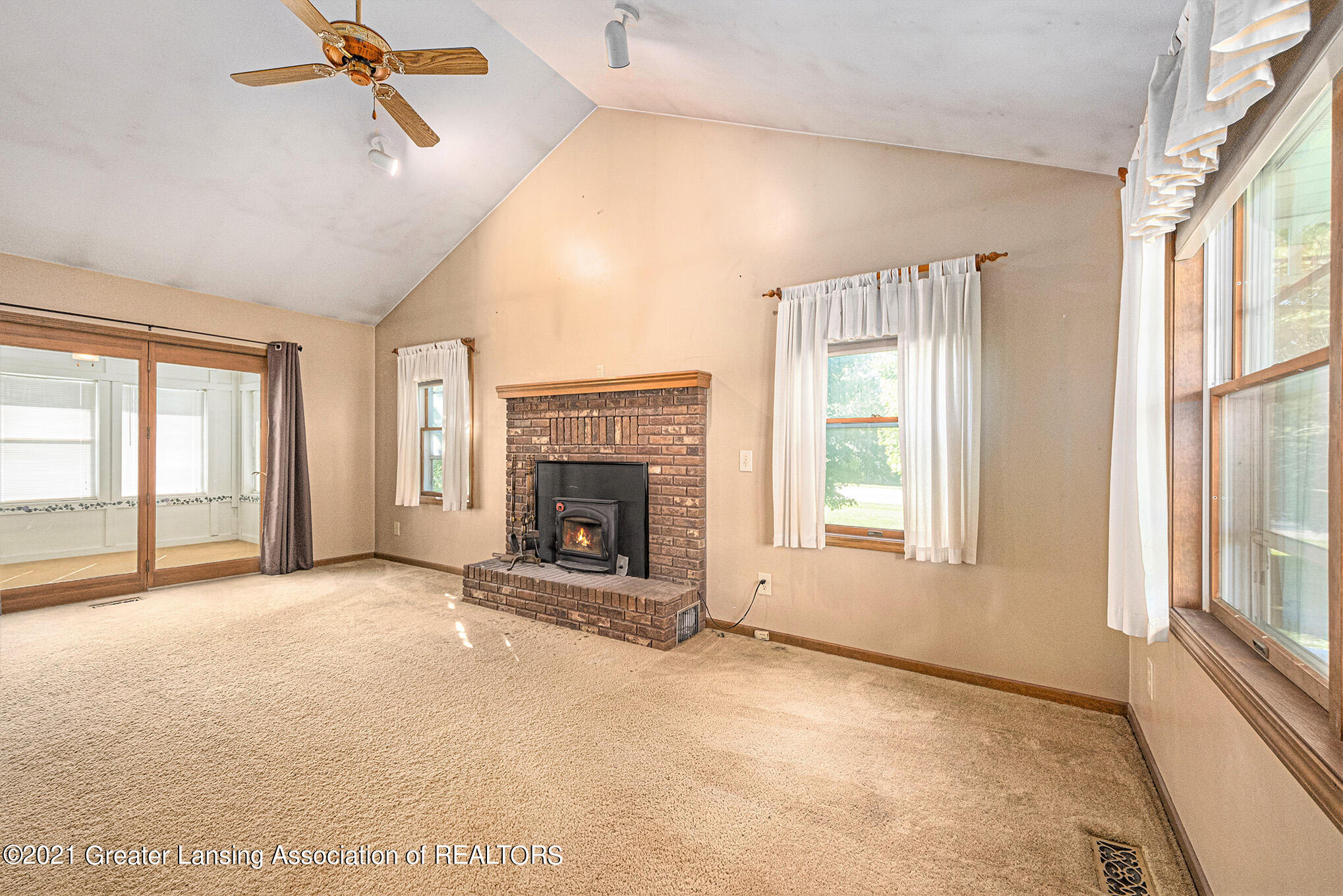 4558 North Smith Road Dimondale, MI 48821 - Photo 17 of 37 _DSF0122