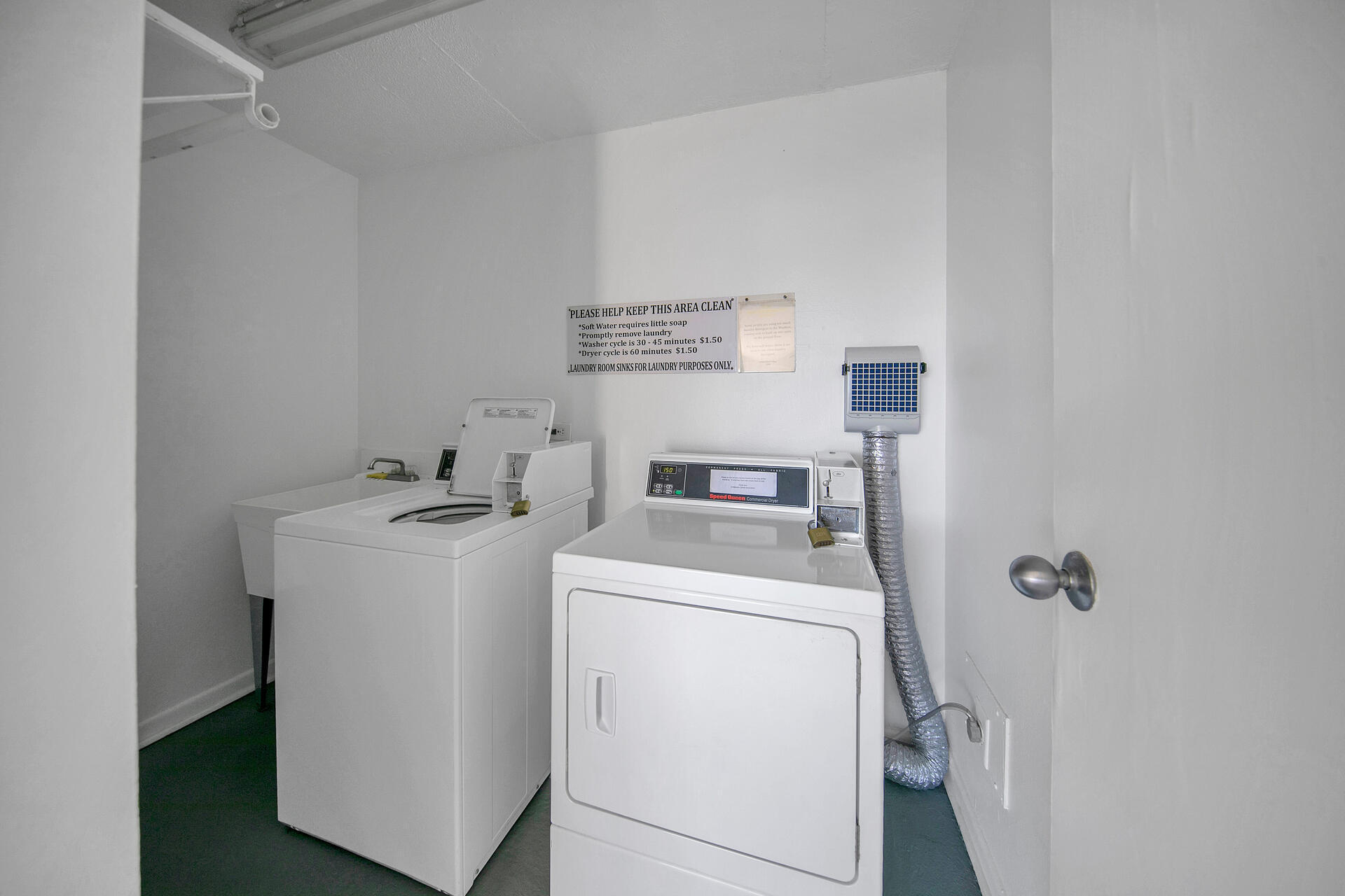 909 Santa Rosa Boulevard, Unit 561 Fort Walton Beach, FL 32548 - Photo 26 of 61 a utility room with dryer and washer