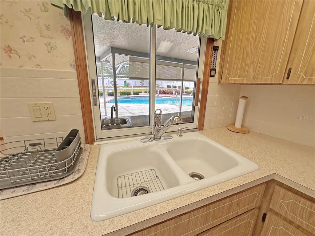 8262 Delaware Drive Weeki Wachee, FL 34607 - Photo 16 of 98