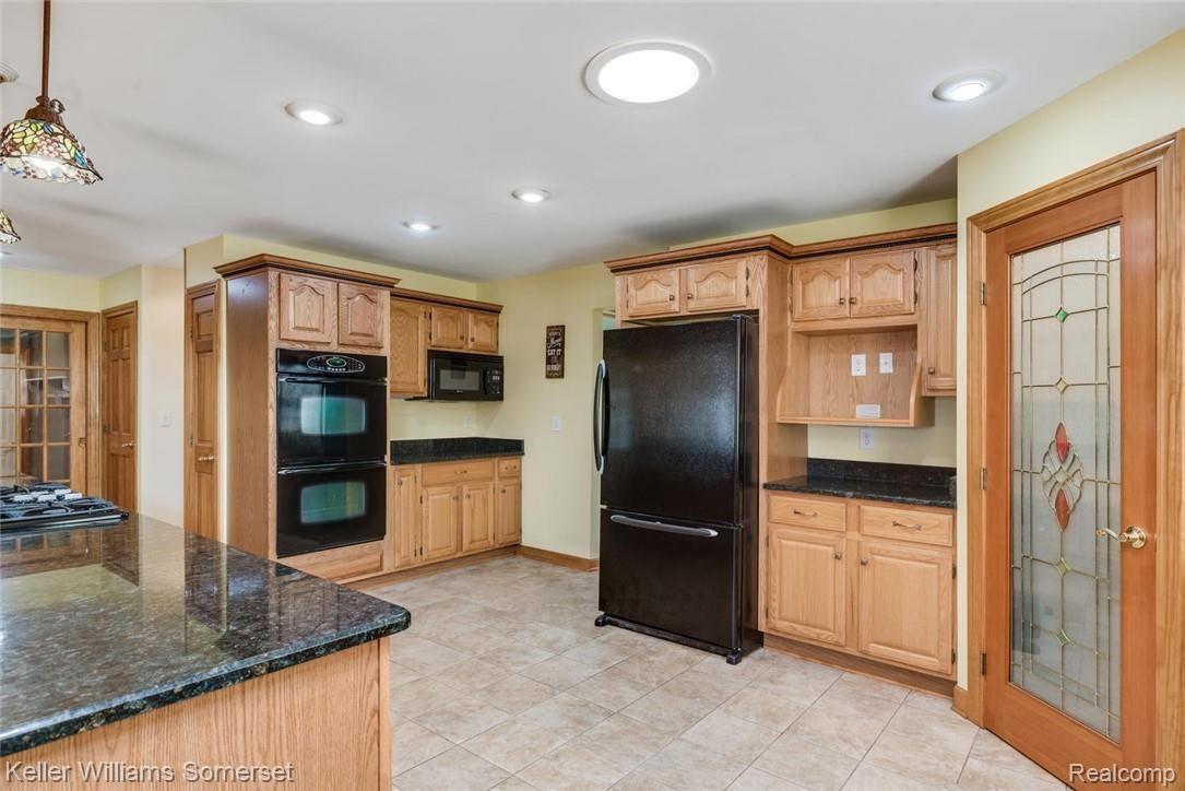 1450 Lake Nepessing Road Lapeer, MI 48446 - Photo 12 of 40 1450 Lake Nepessing Rd Lapeer-large-029-30-1450 Lake Nepessing Rd-1499x1000-72dpi.jpg