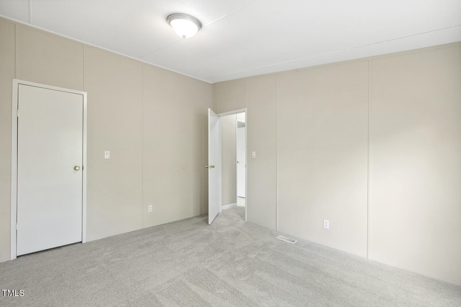 3820 Morton-Pulliam Road Roxboro, NC 27574 - Photo 31 of 37 a view of an empty room