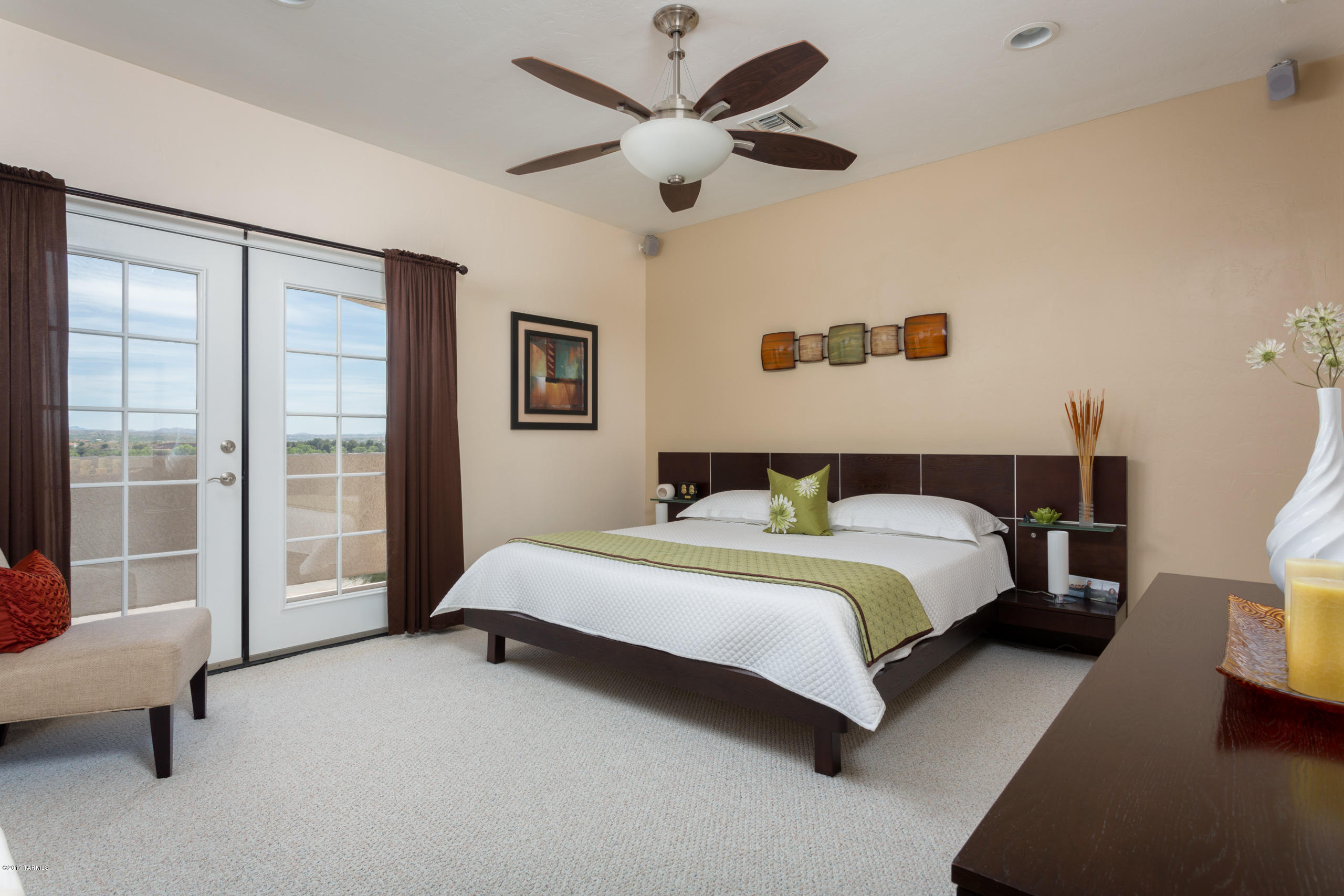 466 Tapiz Court Rio Rico, AZ 85648 - Photo 6 of 38