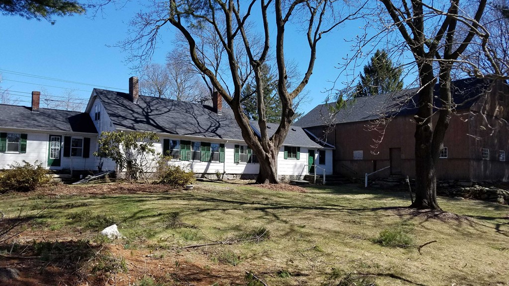 530 Massasoit Road Worcester, MA 01604 - Photo 3 of 29 Gallery Image 3