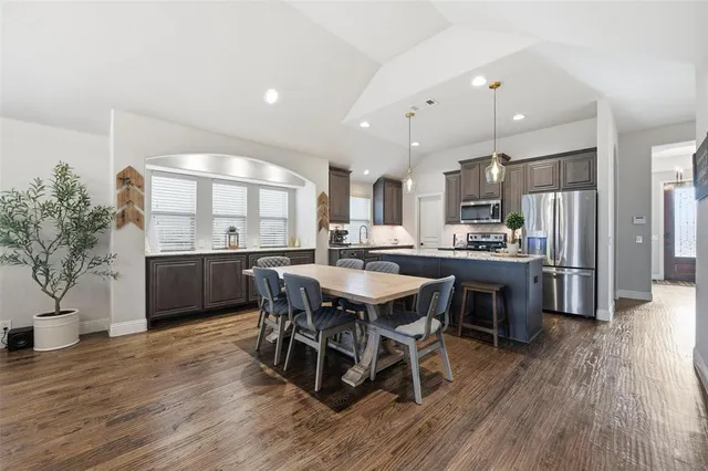 $409,188 | 3025 Fern Court, Midlothian, TX 76065