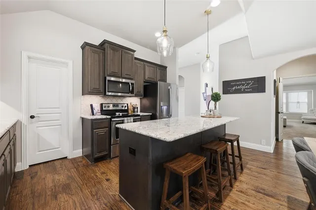 $409,188 | 3025 Fern Court, Midlothian, TX 76065