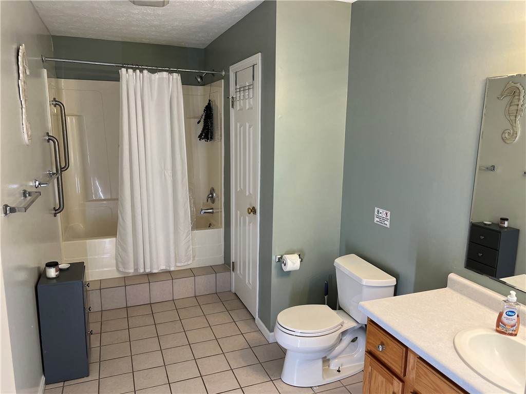 4345 West Lake Road Geneseo, NY 14454 - Photo 14 of 47 Unit A bathroom