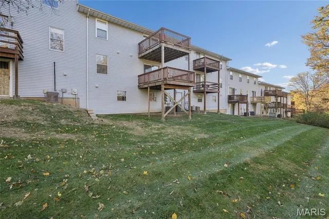 $154,900 | 2276 Highland Hill Drive, St. Peters, MO 63376