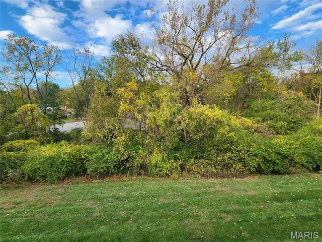 $154,900 | 2276 Highland Hill Drive, St. Peters, MO 63376