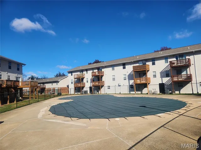 $154,900 | 2276 Highland Hill Drive, St. Peters, MO 63376