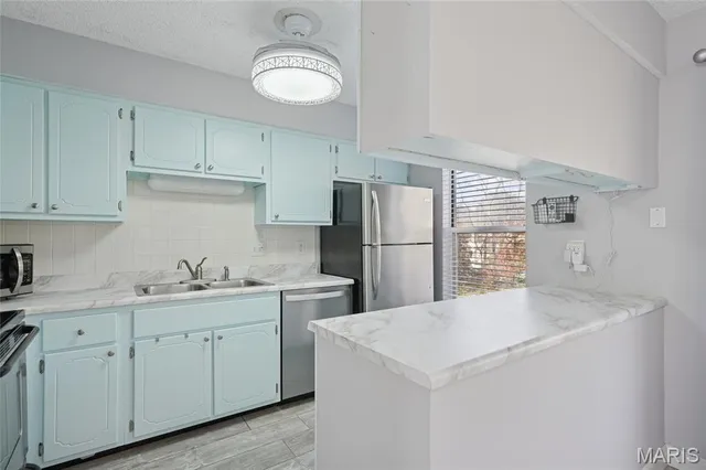 $154,900 | 2276 Highland Hill Drive, St. Peters, MO 63376