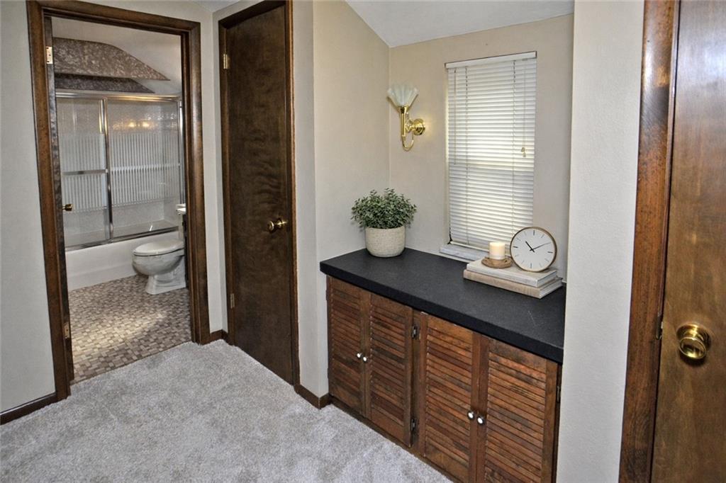 1597 Riverside Drive Verona, PA 15147 - Photo 11 of 44 Gallery Image 11