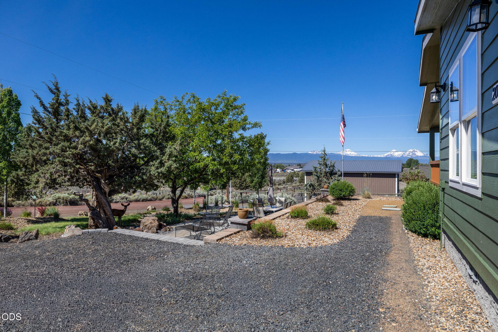20810 89th Street Bend, OR 97703 - Photo 16 of 87