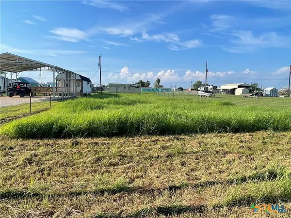 $30,000 | 1305 East Toledo, Seadrift, TX 77983