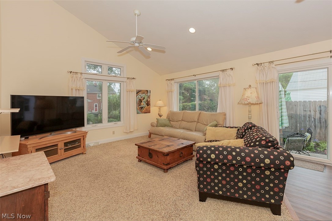 5199 Bridgewater Road Cleveland, OH 44124 - Photo 4 of 35