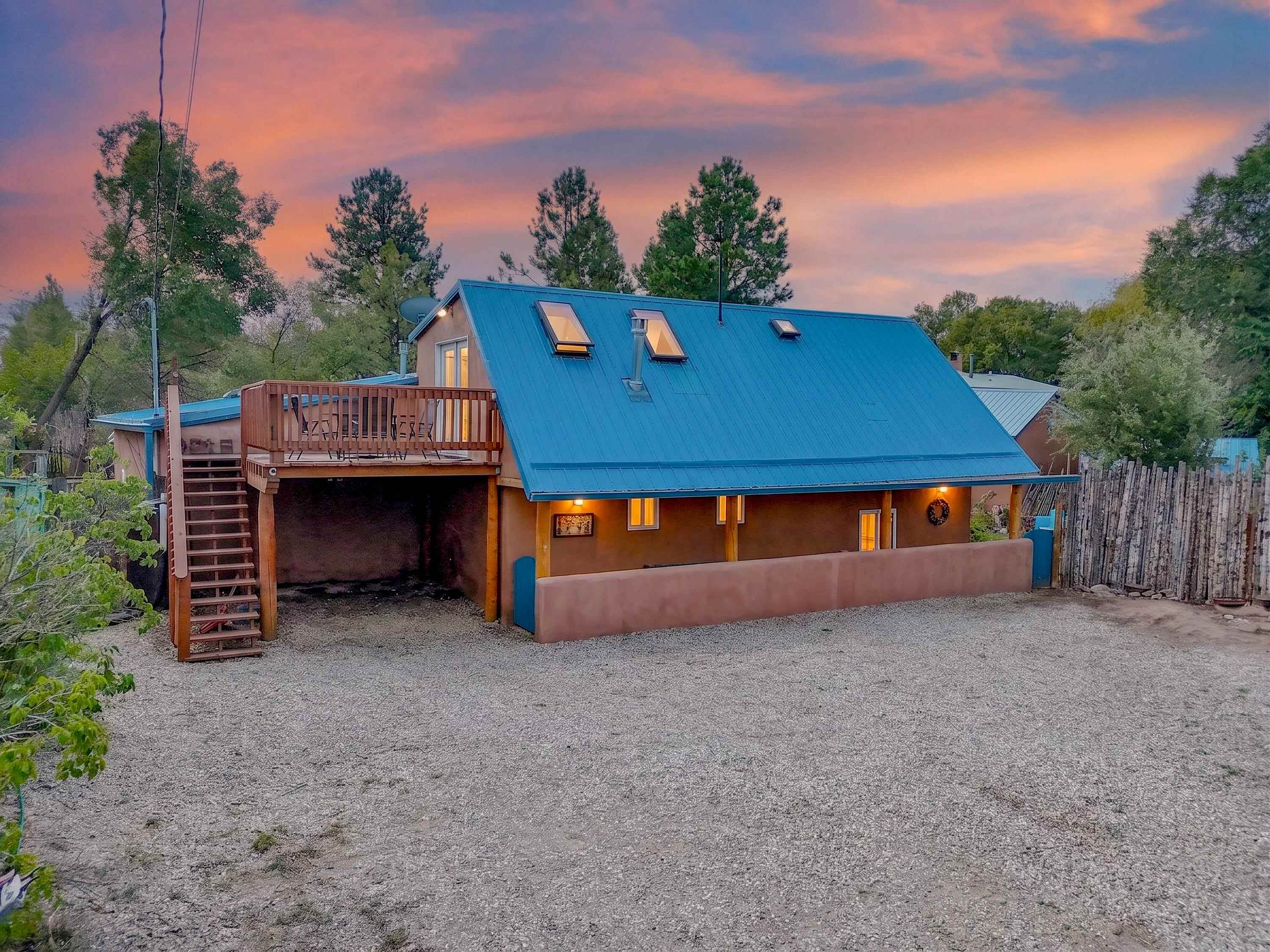32 Valerio Road Ranchos de Taos, NM 87557 - Photo 26 of 27 Gallery Image 26
