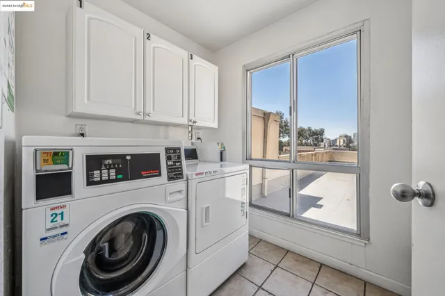 $669,000 | 466 Crescent Street, Unit 401, Oakland, CA 94610