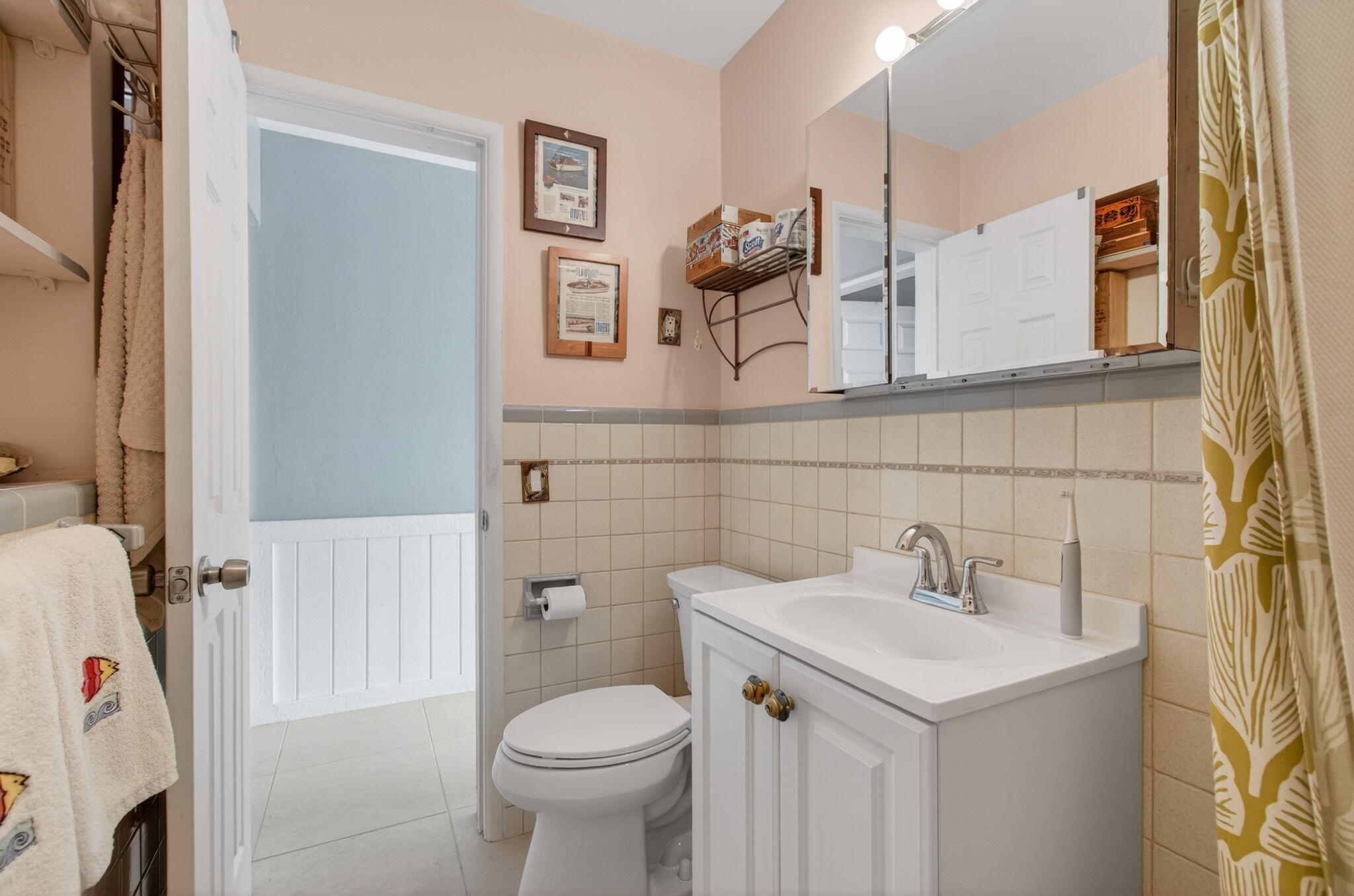 1060 Old Boynton Road Boynton Beach, FL 33426 - Photo 24 of 47 a bathroom with a sink toilet and shower