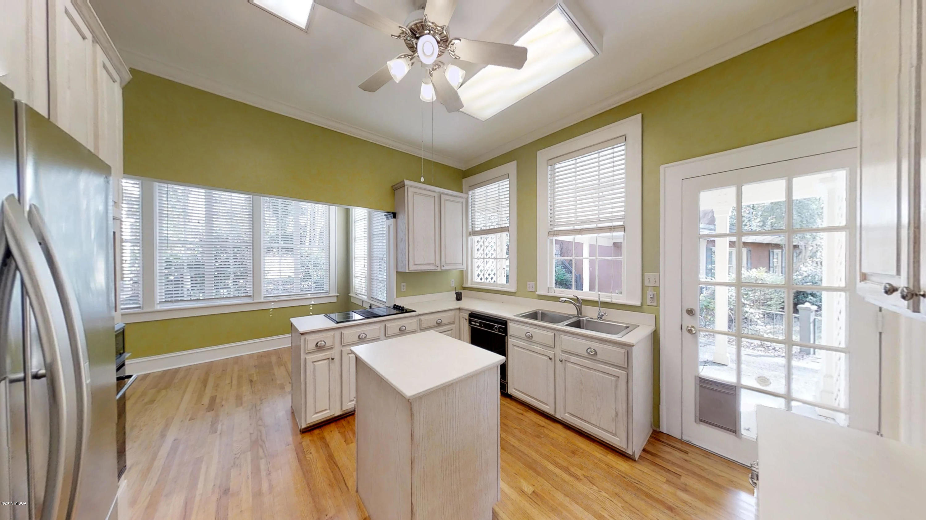 1173 Oakcliff Road Macon, GA 31211 - Photo 21 of 63 15
