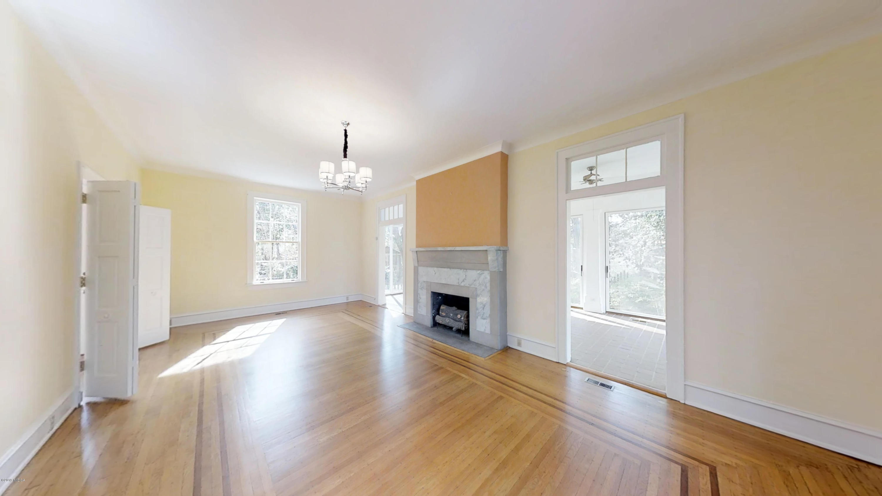 1173 Oakcliff Road Macon, GA 31211 - Photo 8 of 63 2
