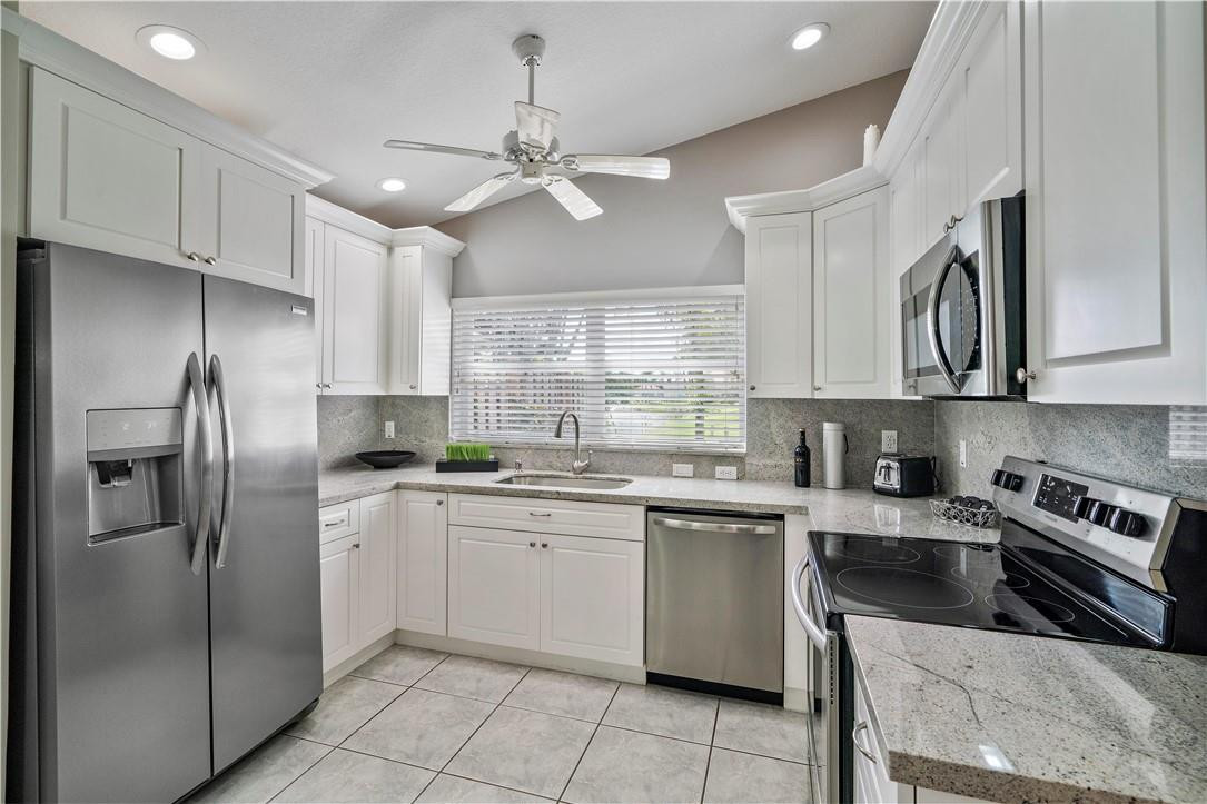 8878 Harrods Drive Boca Raton, FL 33433 - Photo 5 of 33 Photo 5