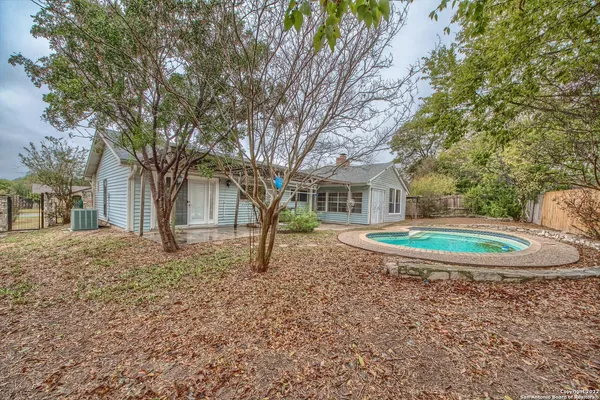 $1,950 | 7733 Dry Canyon Trail, Live Oak, TX 78233