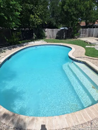 $1,950 | 7733 Dry Canyon Trail, Live Oak, TX 78233