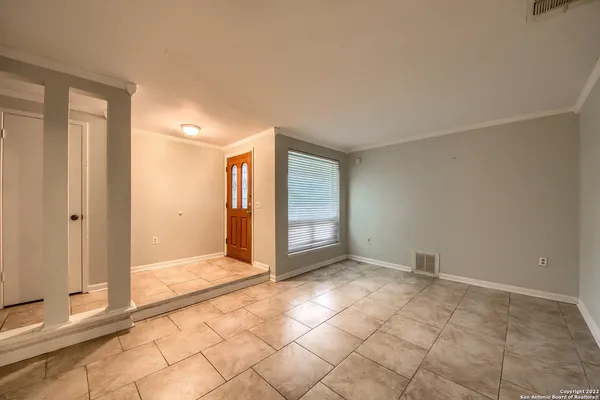 $1,950 | 7733 Dry Canyon Trail, Live Oak, TX 78233