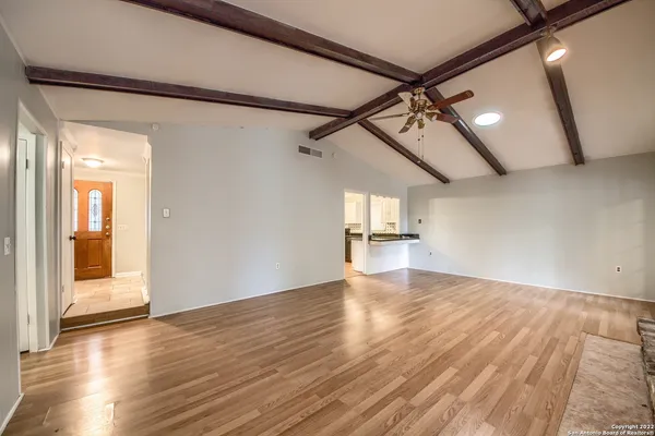 $1,950 | 7733 Dry Canyon Trail, Live Oak, TX 78233