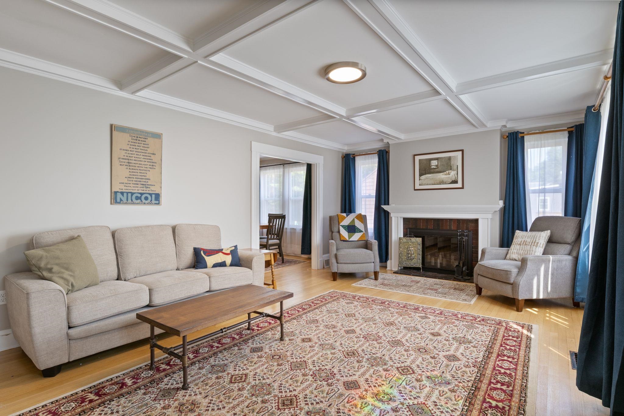 183 Winnacunnet Road Hampton, NH 03842 - Photo 5 of 28