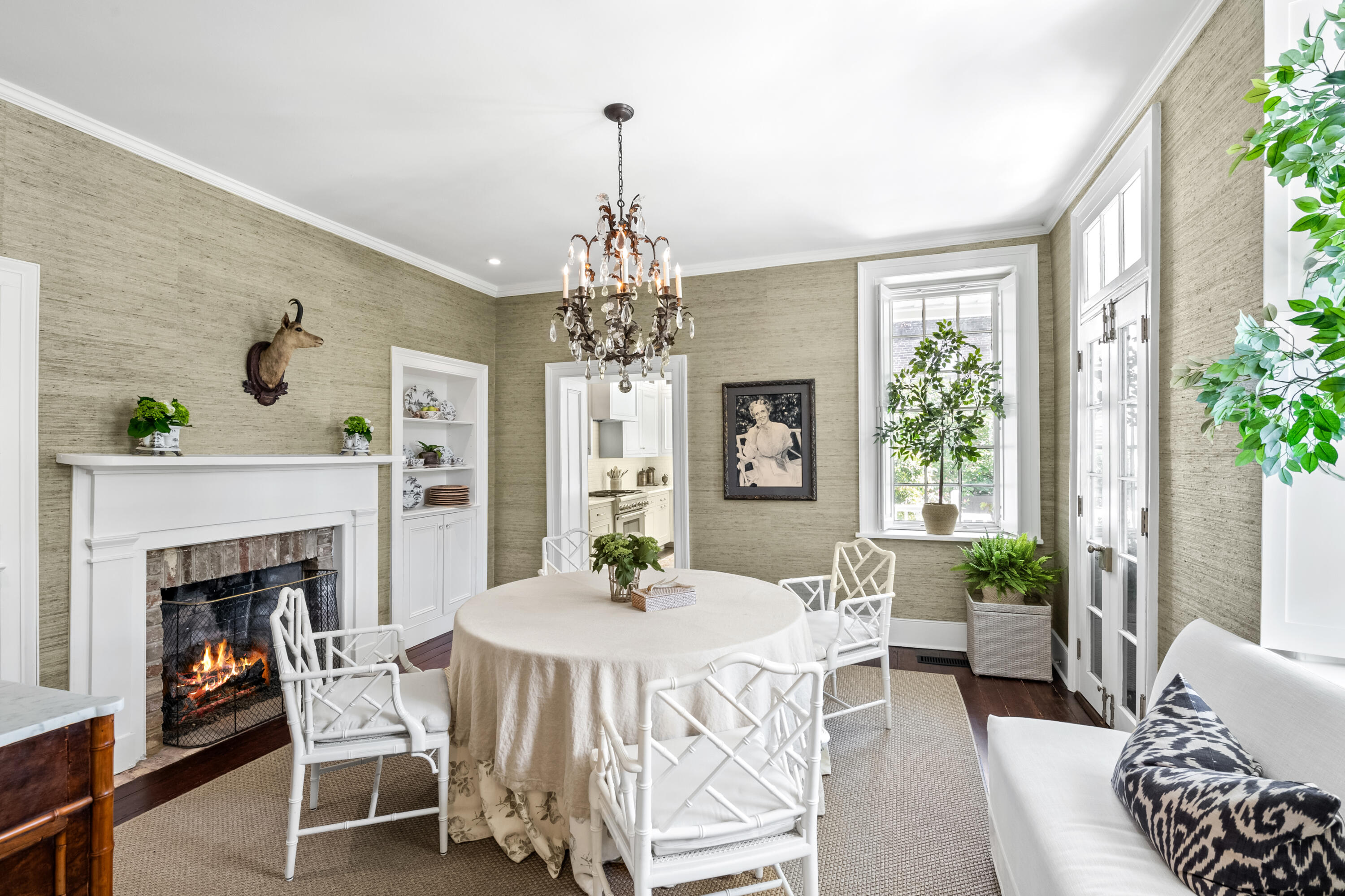 34 Anson Street Charleston, SC 29401 - Photo 15 of 45 BELINDA_34 ANSON ST_TRIPP SMITH PHOTOGRA