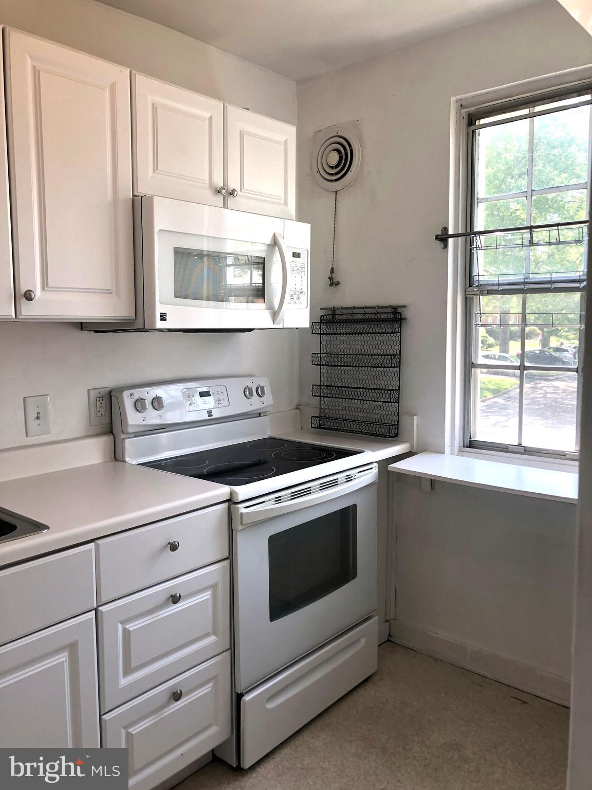 5 East Glebe Road, Unit C Alexandria, VA 22305 - Photo 6 of 26